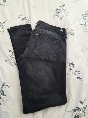 H&M Women's Skinny Jeans in Black Wash